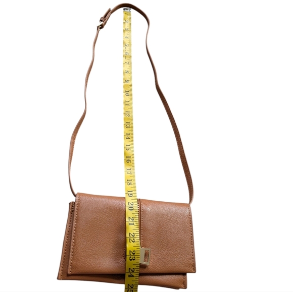 Sergio Ferreti Bag Womens Y2K Elevated Basic Tan Leather Gold Zipper Crossbody - Picture 13 of 15